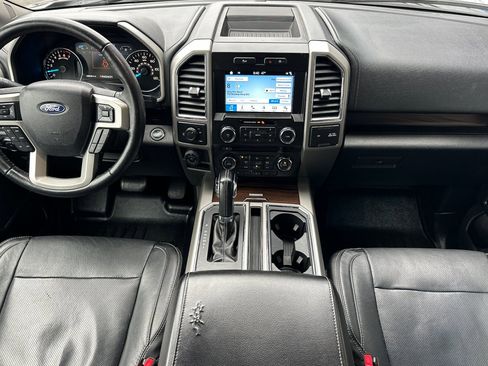 Used 2017 Ford F150 Lariat w/ Trailer Tow Package image 13
