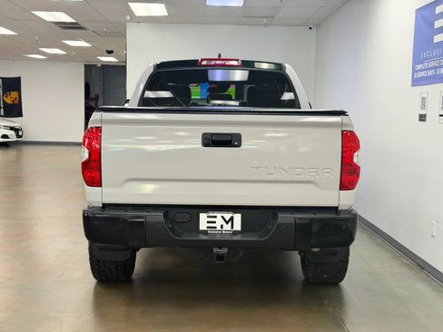Used 2020 Toyota Tundra Limited w/ Limited Premium Package AWD/4WD image 9