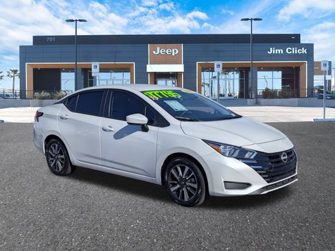 Used 2024 Nissan Versa SV image 1