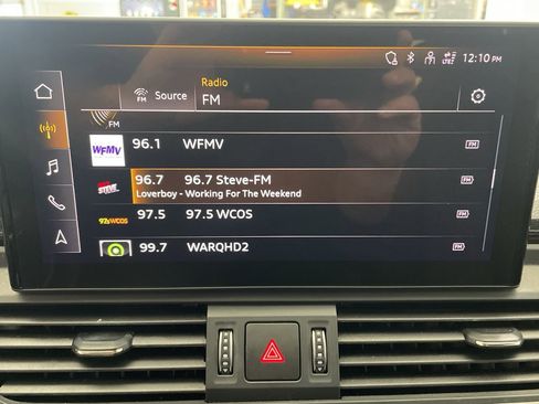 Used 2023 Audi Q5 2.0T Premium w/ Convenience Package image 22