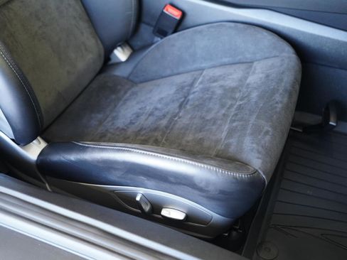 Used 2019 Porsche 911 Carrera 4 GTS image 32