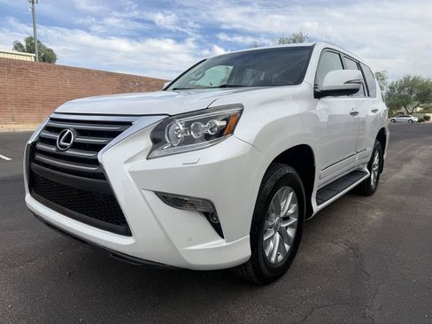 Used 2017 Lexus GX 460 Premium w/ Premium Package AWD/4WD image 7