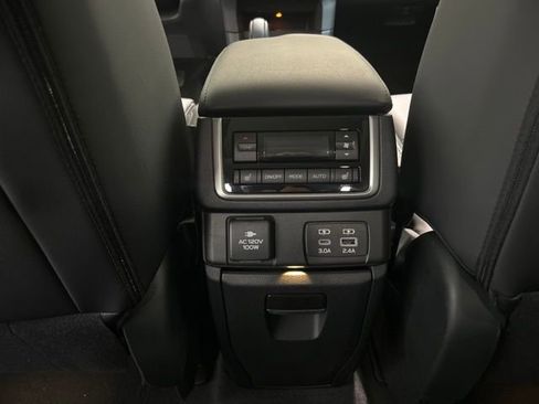 New 2025 Subaru Ascent Bronze Edition image 30