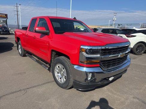 Used 2017 Chevrolet Silverado 1500 LT w/ All Star Edition image 3