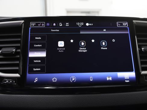 Used 2024 Chrysler Pacifica Touring-L image 61