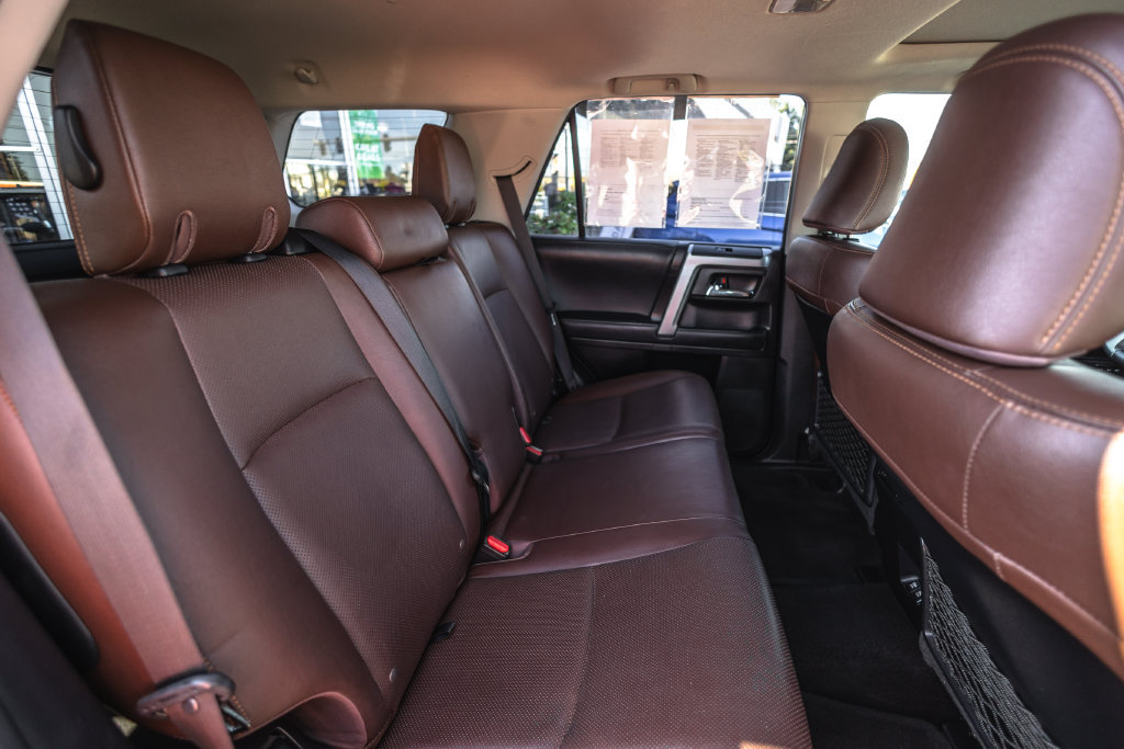 Used 2021 Toyota 4Runner Limited AWD/4WD image 33