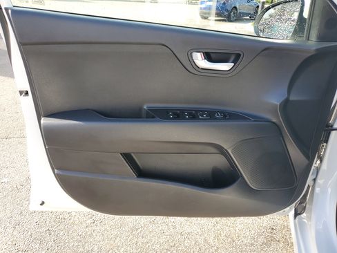 Used 2023 Kia Rio S image 27