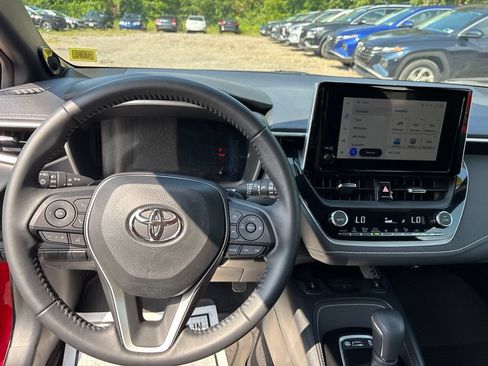 Used 2025 Toyota Corolla XSE FWD image 24