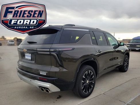 Used 2024 Chevrolet Traverse RS AWD/4WD image 8