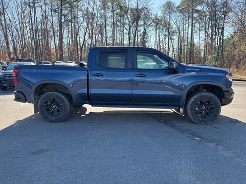 Used 2022 Chevrolet Silverado 1500 ZR2 w/ Technology Package image 6