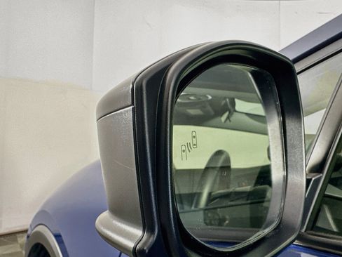 Used 2024 Toyota Prius LE FWD image 16