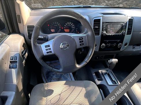 Used 2016 Nissan Frontier SV AWD/4WD image 5