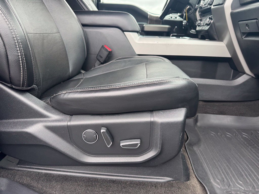 Used 2017 Ford F250 Lariat w/ Chrome Package AWD/4WD image 17