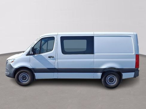 Used 2022 Mercedes-Benz Sprinter 144 Cargo image 7