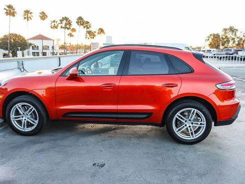 Used 2024 Porsche Macan AWD/4WD image 14