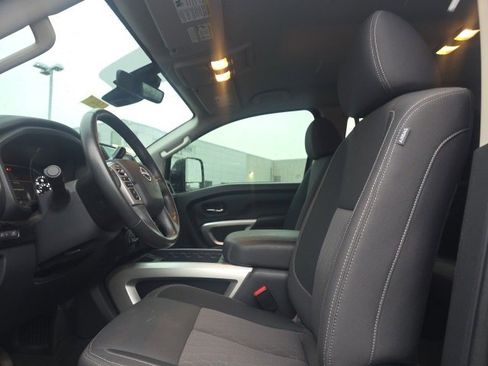 Certified 2024 Nissan Titan SV w/ SV Convenience Package image 19