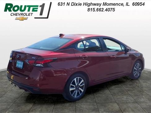 Used 2024 Nissan Versa SV FWD image 4