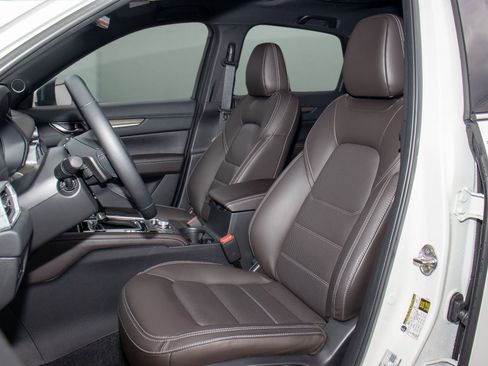 Used 2025 MAZDA CX-5 Signature image 6