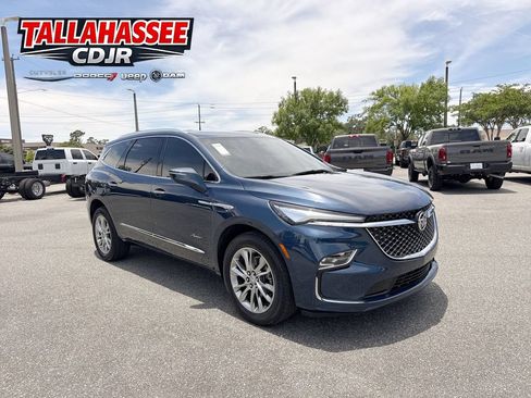 Used 2023 Buick Enclave Avenir w/ Avenir Technology Package FWD image 1