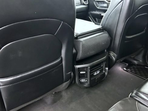 Used 2022 RAM 1500 Laramie AWD/4WD image 21