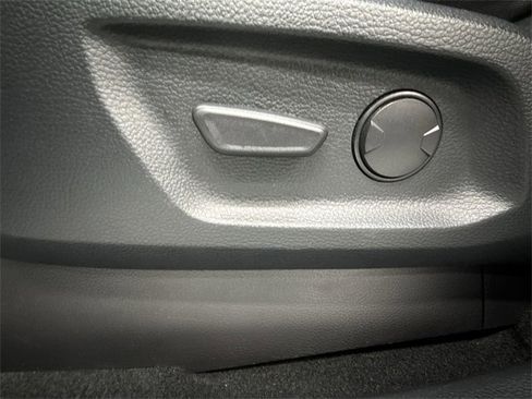 Used 2019 Ford Ranger Lariat w/ Equipment Group 501A Mid image 12