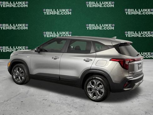 Used 2026 Kia Seltos LX AWD/4WD image 7