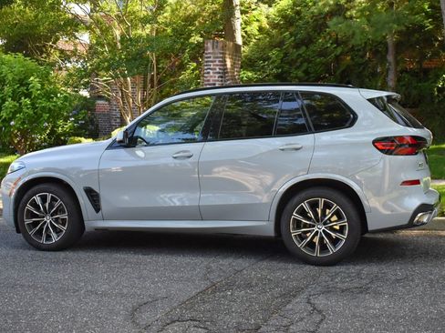 Used 2026 BMW X5 xDrive40i AWD/4WD image 5