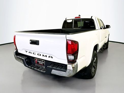 Used 2022 Toyota Tacoma SR5 image 5