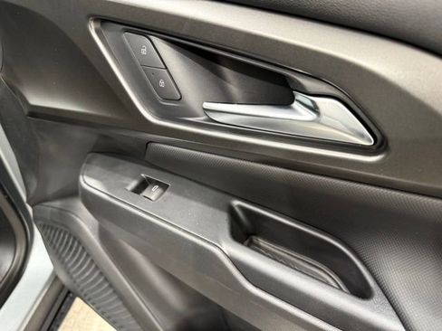 New 2026 Chevrolet Equinox EV LT image 21