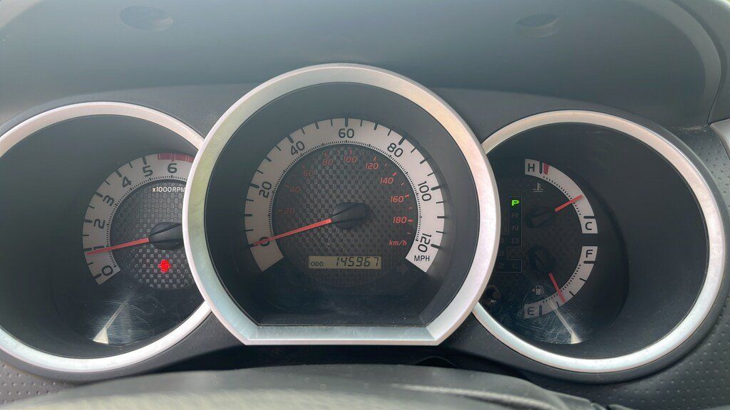 Used 2011 Toyota Tacoma PreRunner w/ SR5 Pkg #2 RWD image 12