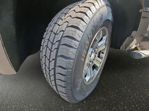 Used 2017 Chevrolet Tahoe LT image 34