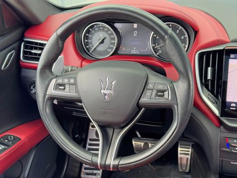 Used 2021 Maserati Ghibli Trofeo image 22