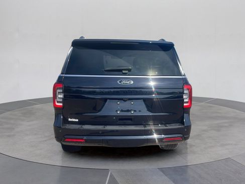 Used 2023 Ford Expedition Limited AWD/4WD image 6