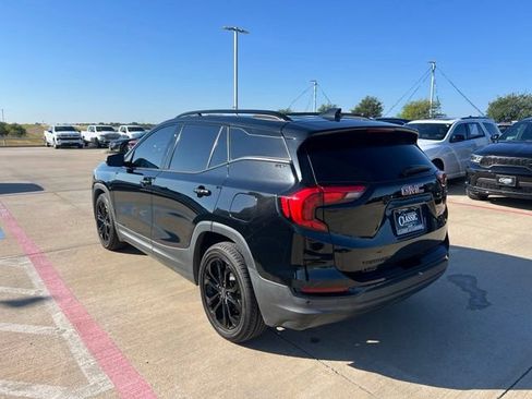 Used 2020 GMC Terrain SLT w/ Preferred Package FWD image 4