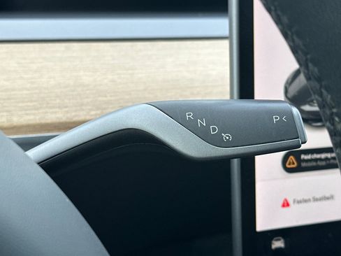 Used 2022 Tesla Model 3 Long Range image 21