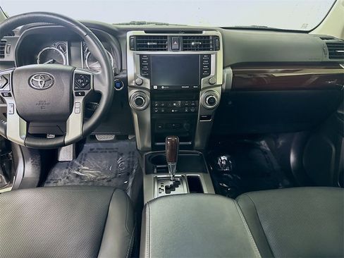 Used 2022 Toyota 4Runner Limited image 18