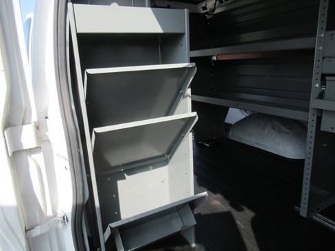 Used 2014 Chevrolet Express 2500 image 16