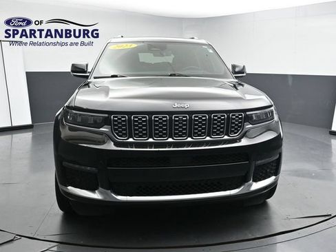 Used 2023 Jeep Grand Cherokee L Summit AWD/4WD image 2