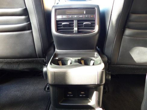 Used 2023 MAZDA CX-9 Touring image 33