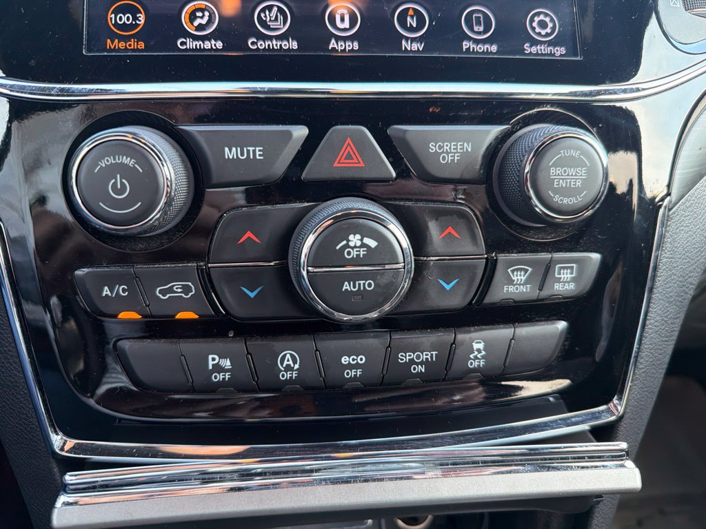 Used 2020 Jeep Grand Cherokee Altitude AWD/4WD image 20