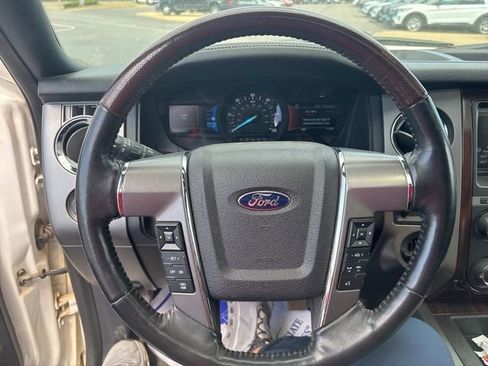 Used 2015 Ford Expedition EL Platinum RWD image 9