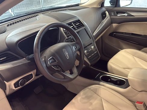Used 2018 Lincoln MKC Premiere FWD image 17