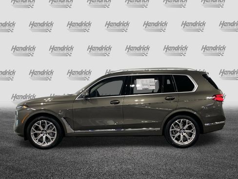 Used 2026 BMW X7 xDrive40i w/ Premium Package AWD/4WD image 5