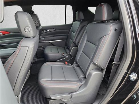 New 2026 Chevrolet Traverse Z71 w/ Driver Confidence Package image 16