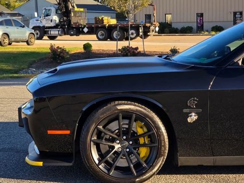 Used 2023 Dodge Challenger SRT Hellcat image 5
