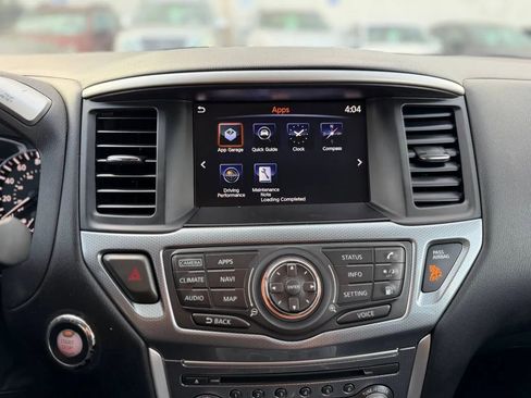 Used 2019 Nissan Pathfinder SL image 41