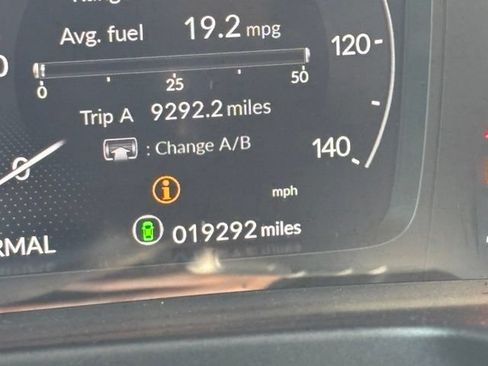 Used 2025 Honda Pilot Elite image 17
