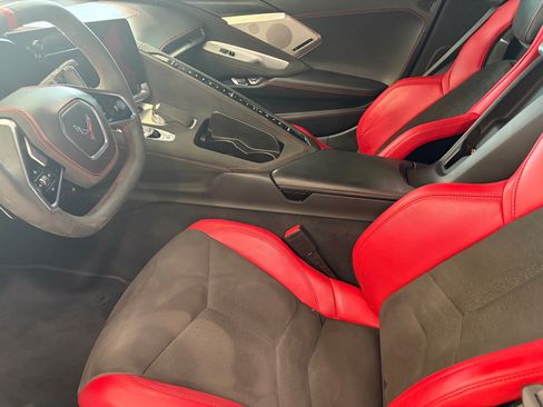 Used 2021 Chevrolet Corvette Stingray Premium Conv w/ Z51 Performance Package RWD image 36