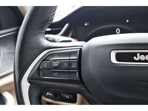 Used 2022 Jeep Grand Cherokee Limited RWD image 23