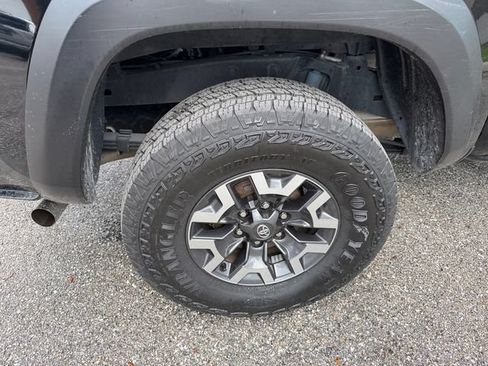 Certified 2023 Toyota Tacoma TRD Off-Road w/ Technology Package RWD image 12